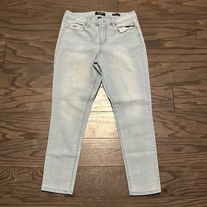 8 Gramercy skinny ankle nine west jean